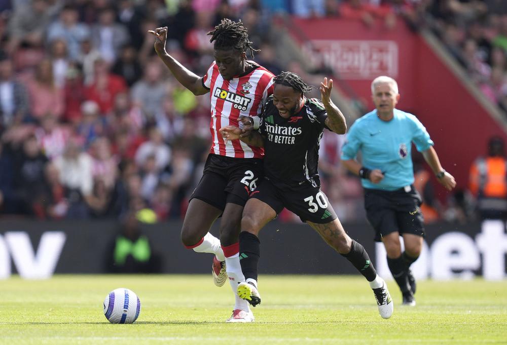 16岁的天空：多特蒙德超新星阿尔伯特本轮青年欧冠集锦